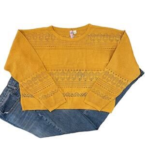 NWT - Francesca's Alya Mustard Gold Lightweight Crewneck Sweater